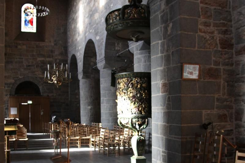 The interior of Gamle Aker kirke