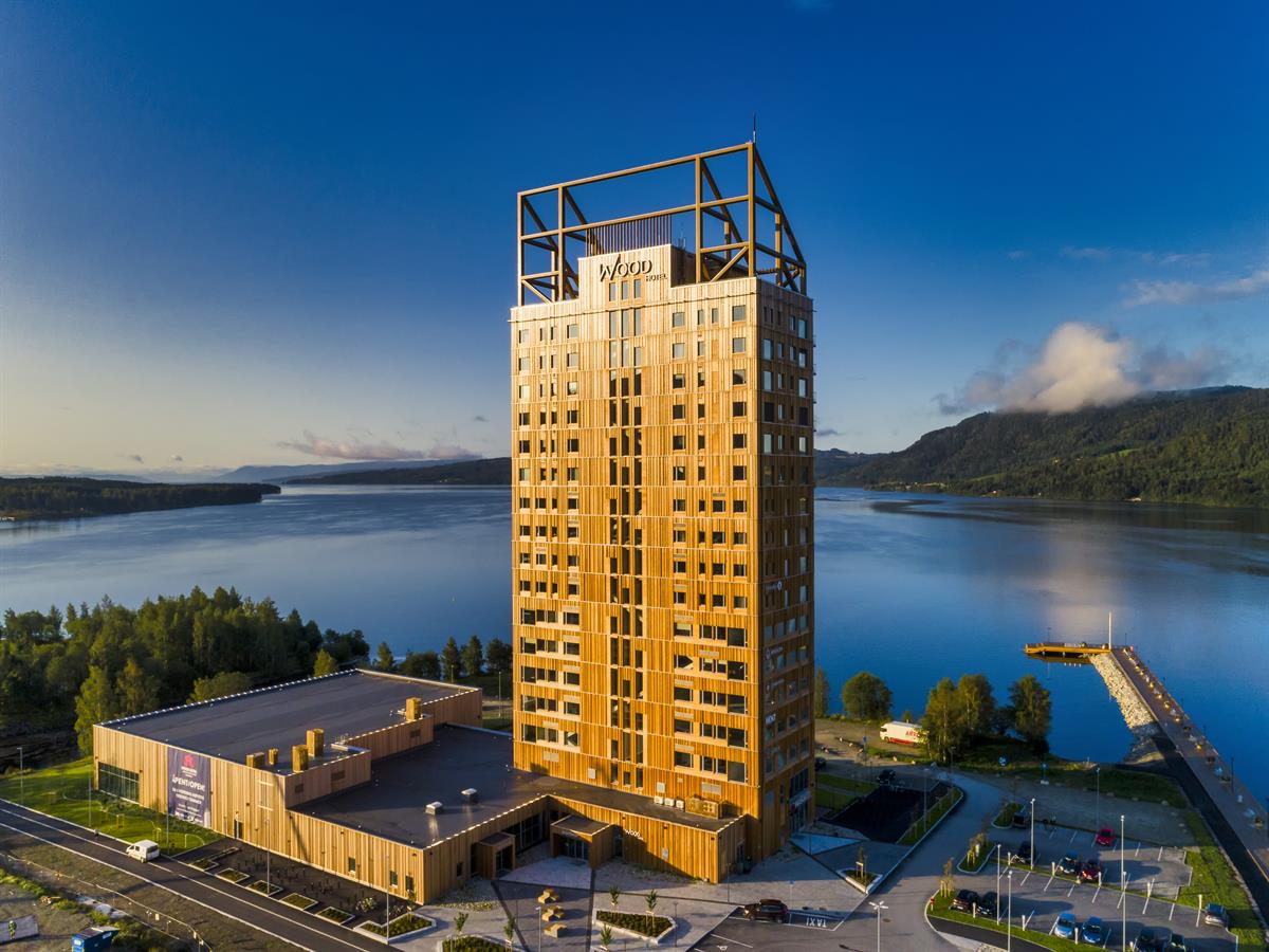 Wood hotel - Sommer ved Mjøsa