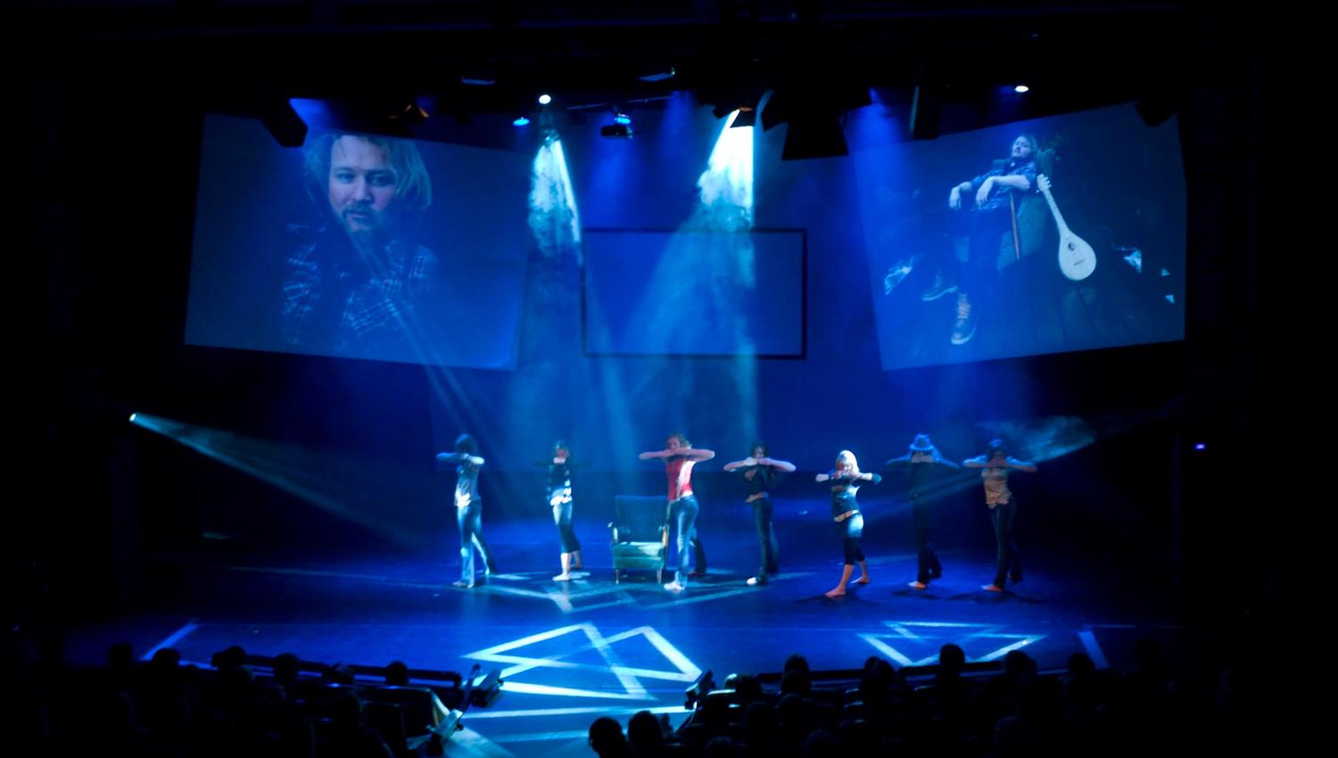 Sundre i hundre - storesalen kulturhuset