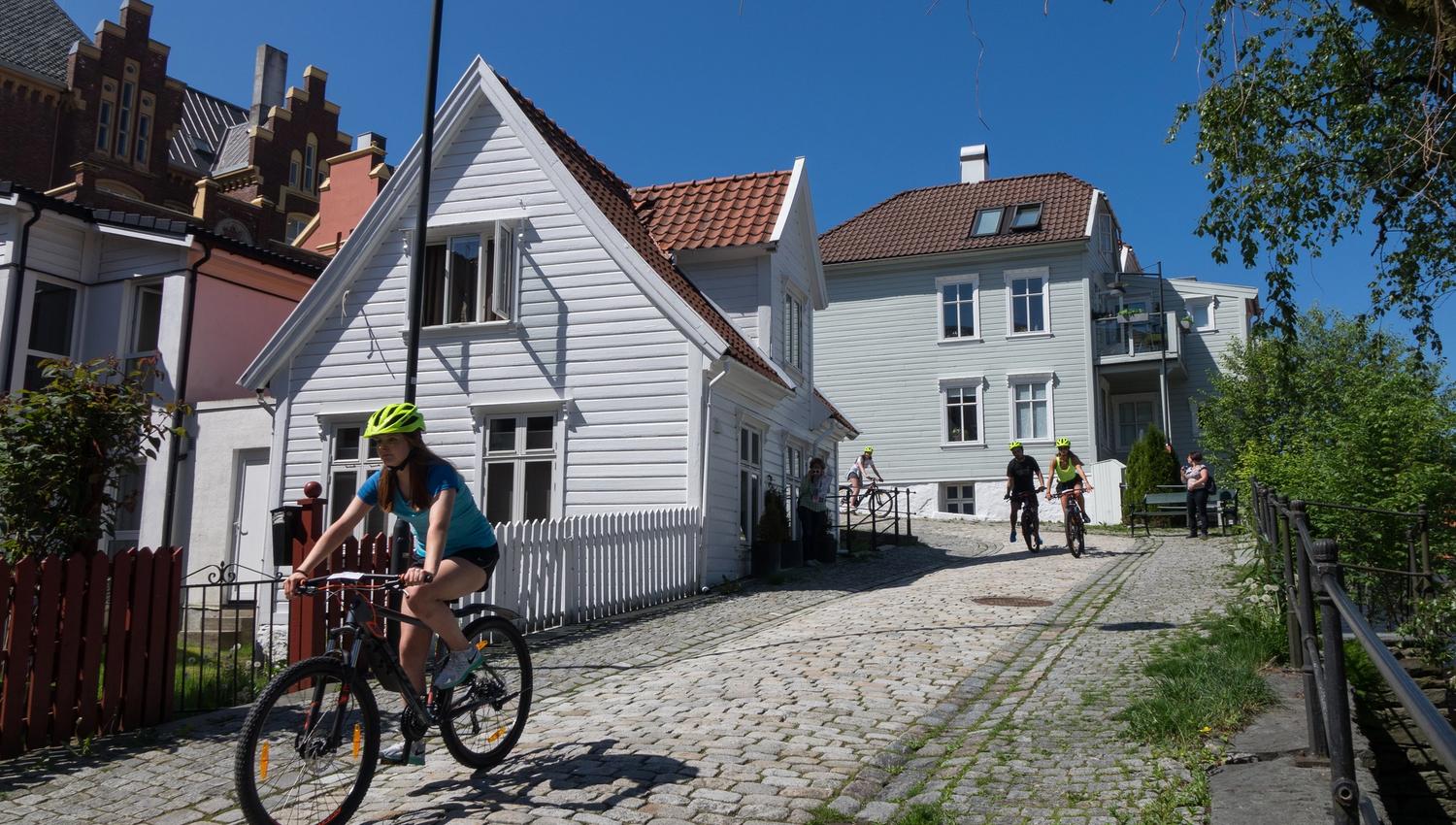 See Bergen from your bike