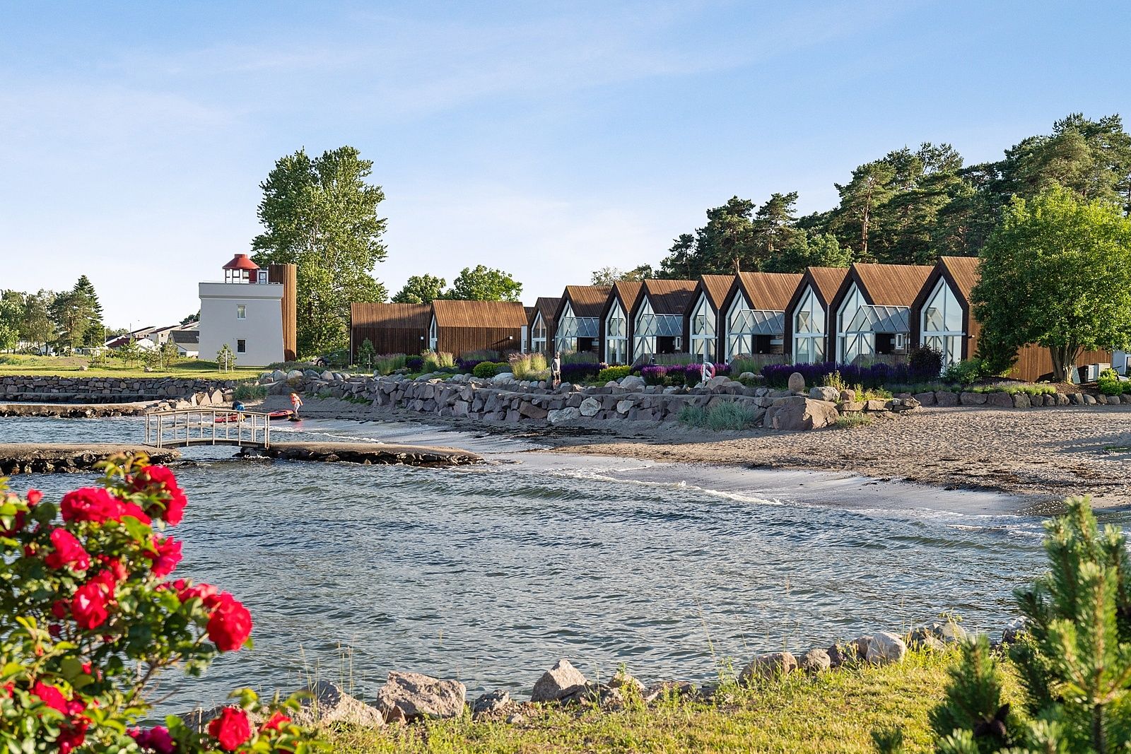 Furustrand's cottages by the water