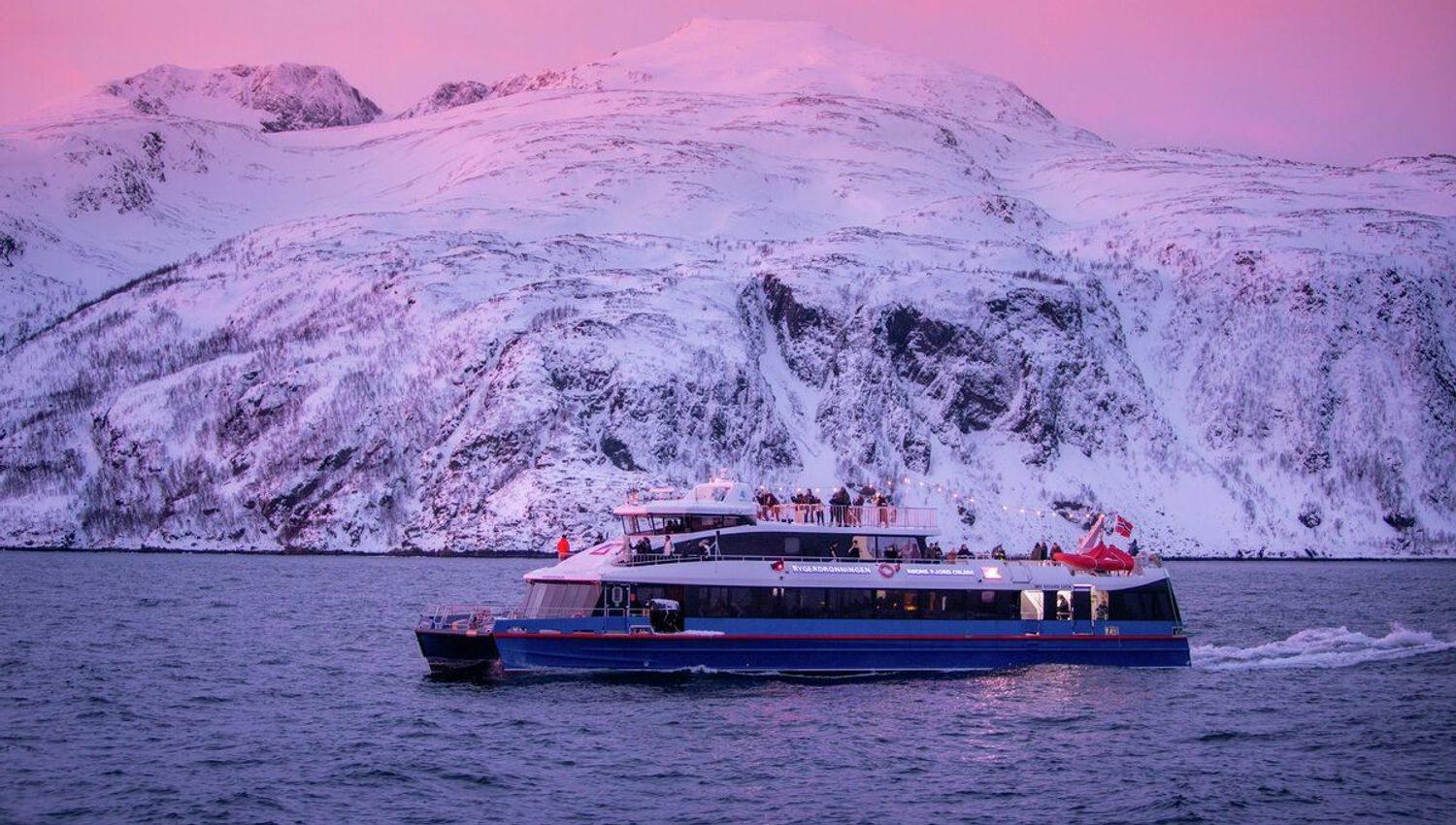 The boat Rygerdronningen on a whale watching tour by Rødne Fjord Cruise in the Tromsø region