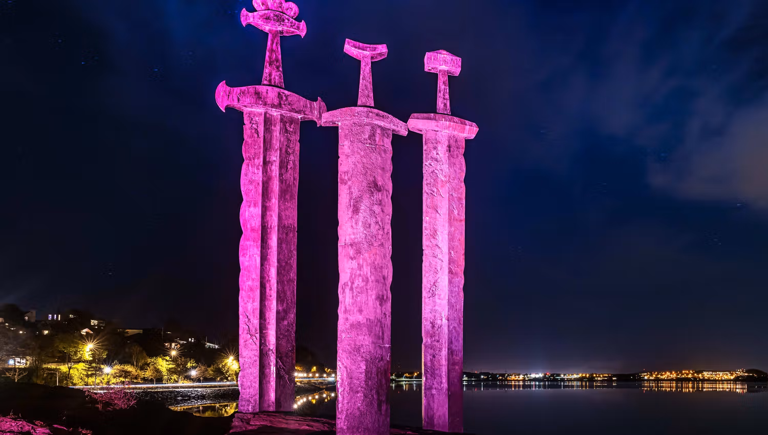 Sverd i fjell