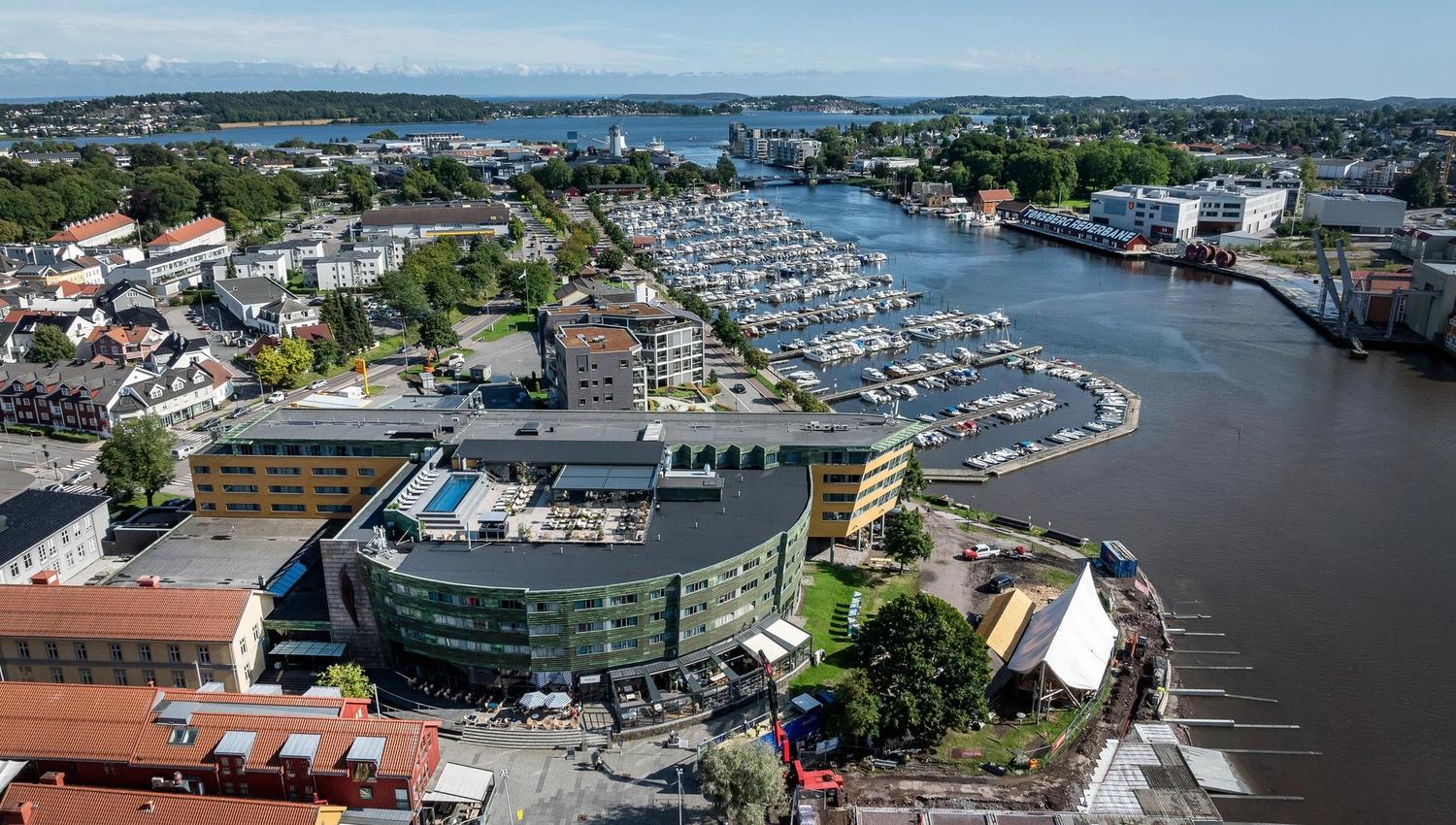 Aerial view of the hotel