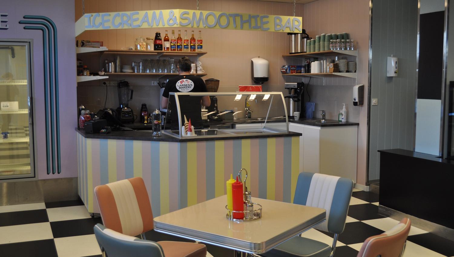 Larsen's Bakery innsiden