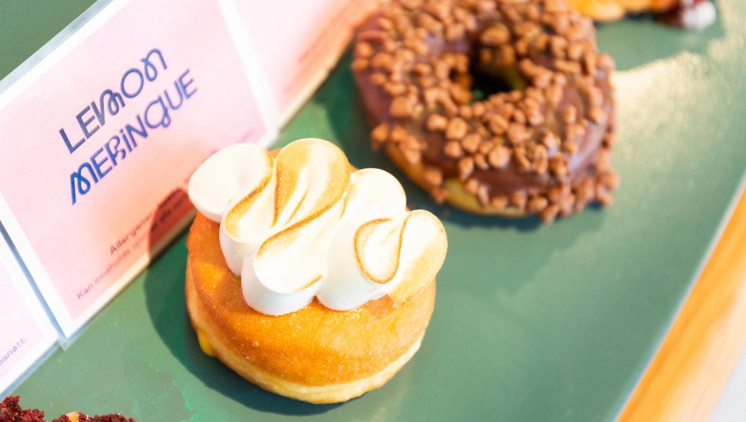 lemon meringue donut