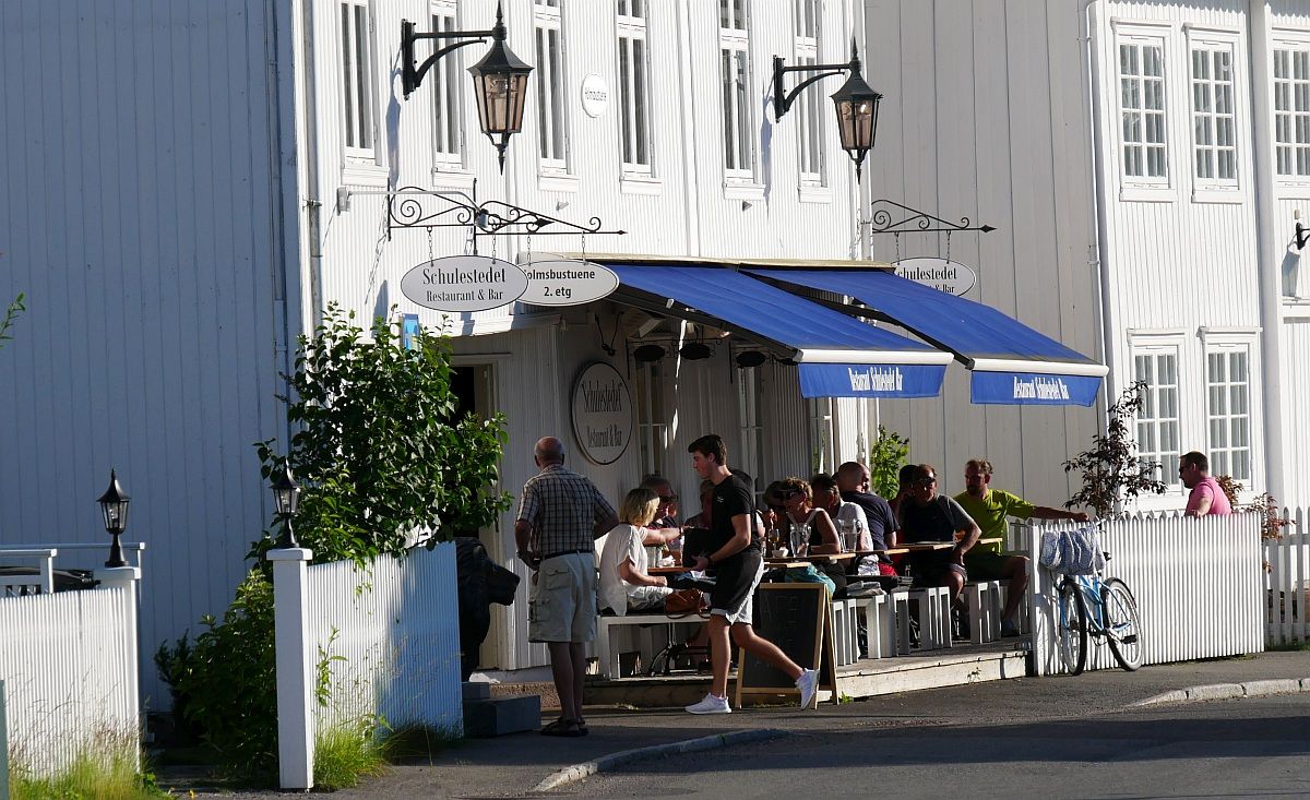 Front and outdoor tables