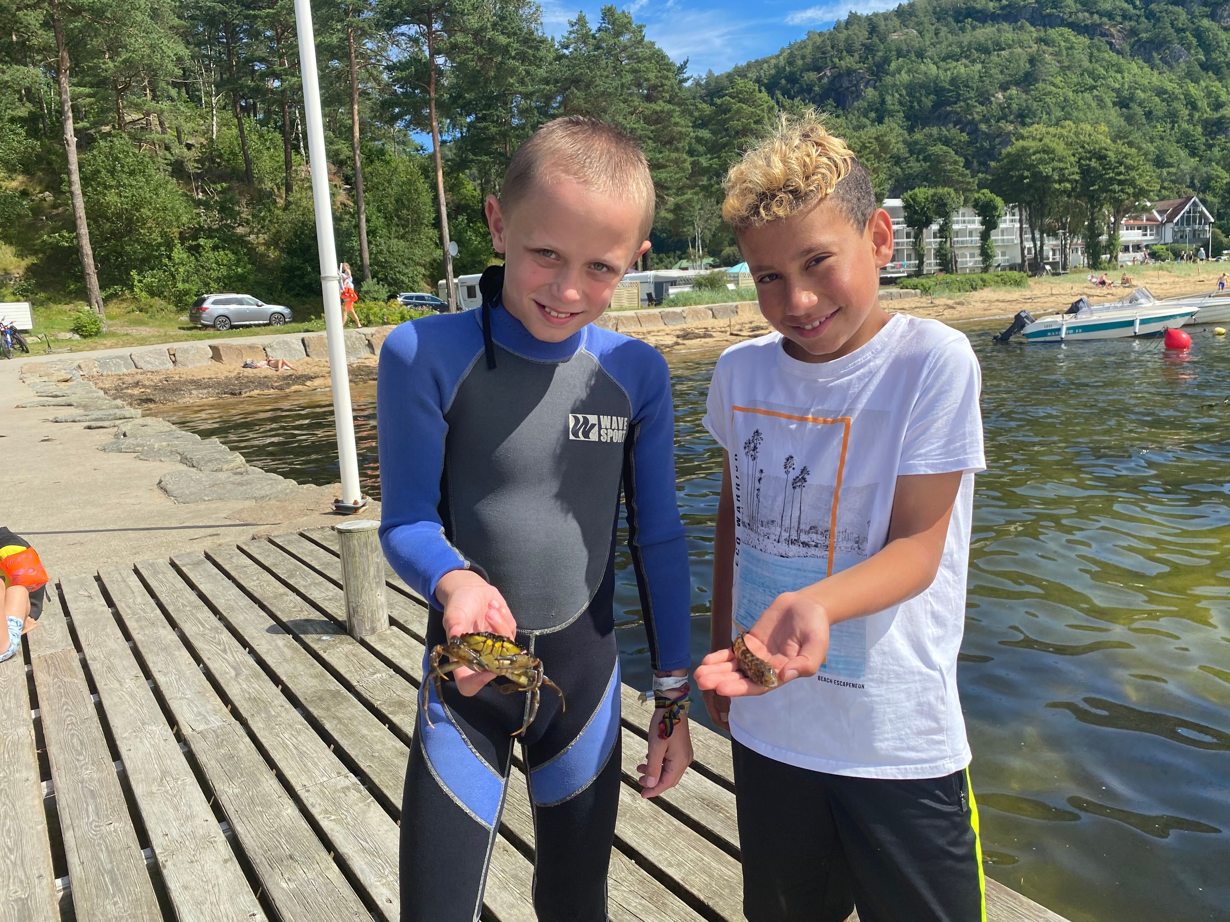Jørgen og Ahmed på Rosfjordsanden