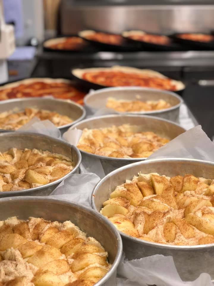 Apple cakes