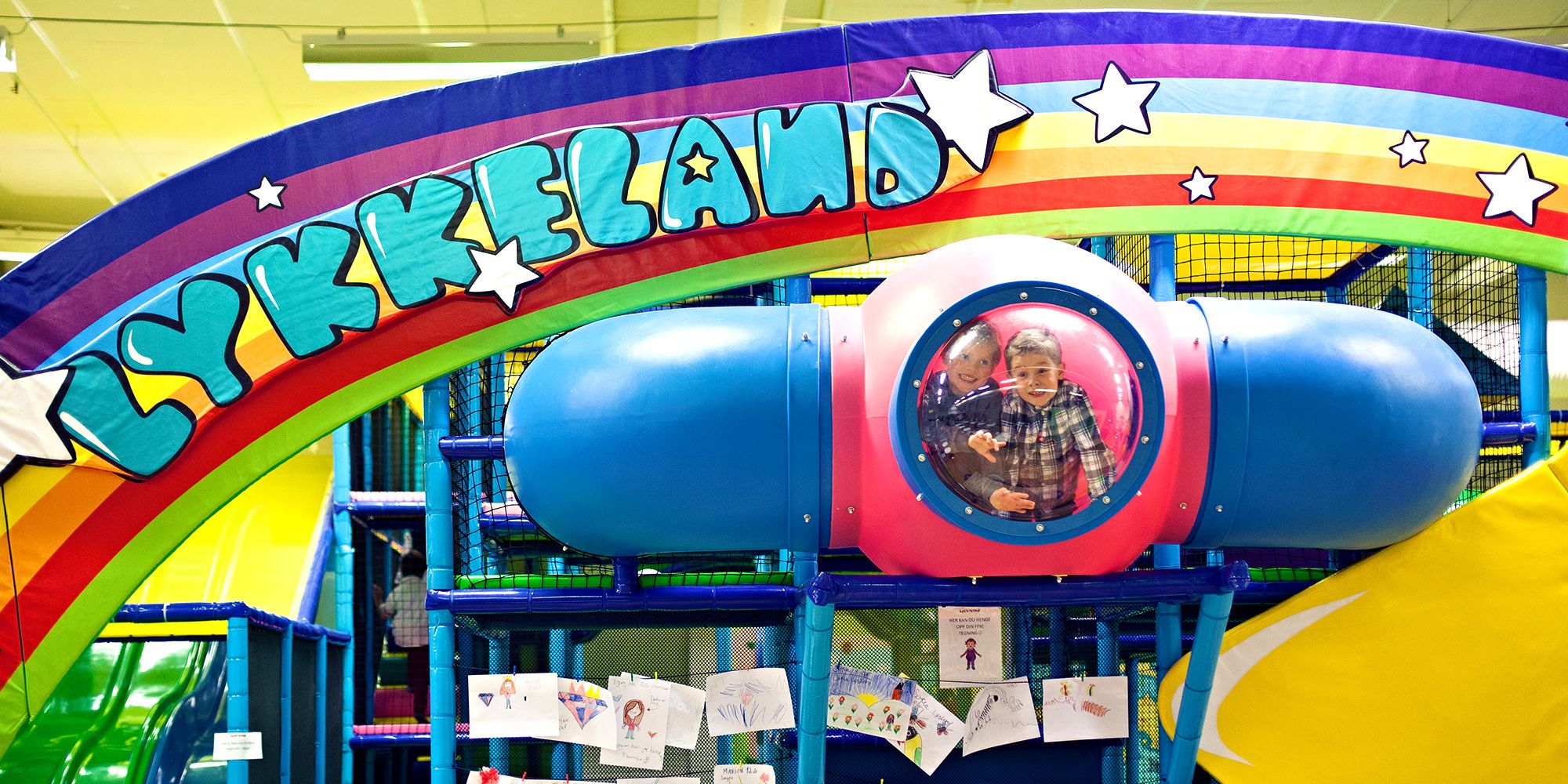Lykkeland, play centre in Steinkjer - kids in the play area.