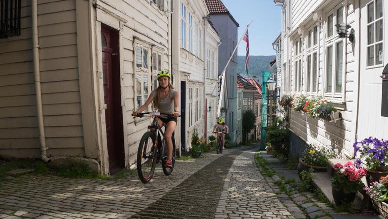 See Bergen from your bike