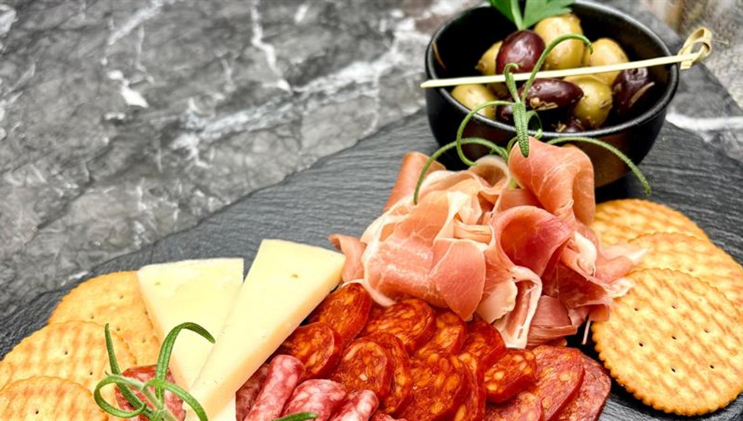Detalj av tapasbrett