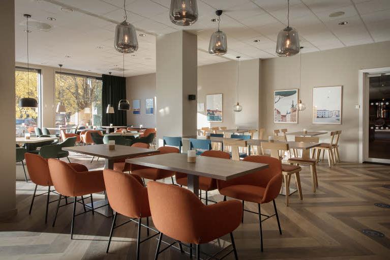 Breakfast restaurant at Scandic Helsfyr
