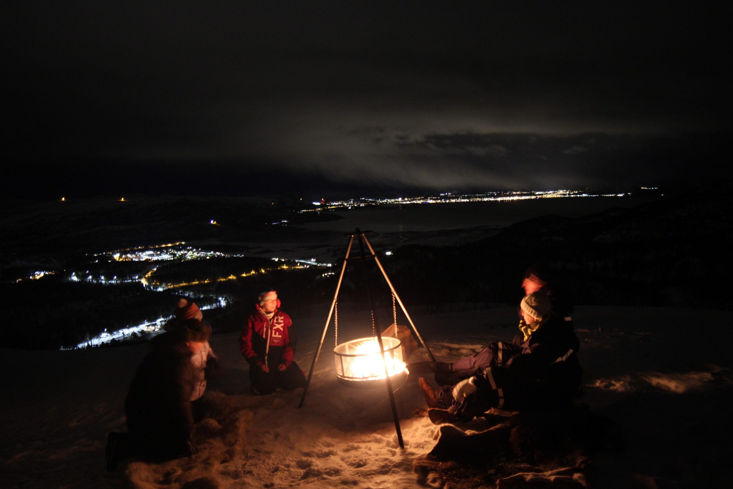 Polar Night Bonfire Trip