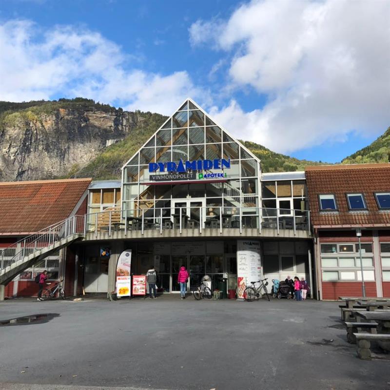 Pyramiden Senter Gaupne