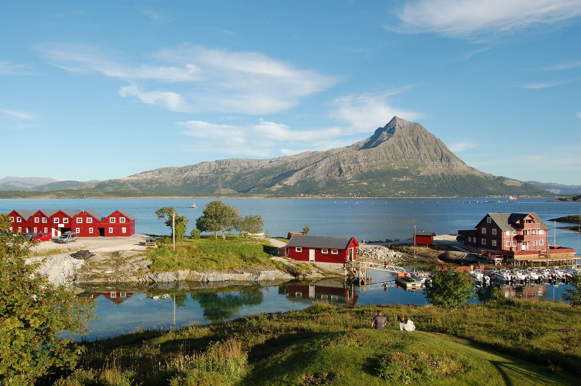 Arnøy brygge Restaurant and Bar