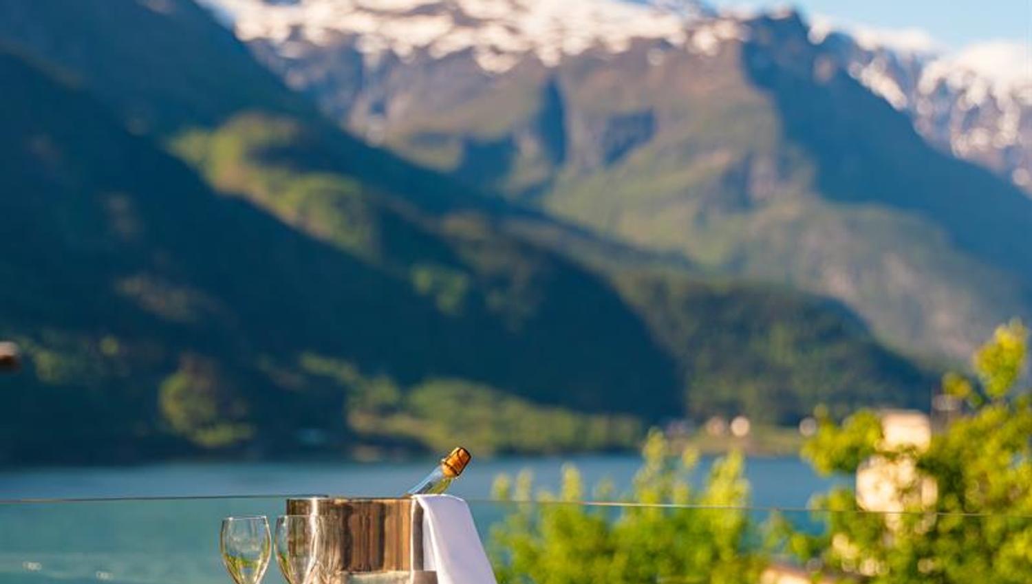 Outdoor jacuzzi at Tyssedal Hotel overlooking the Hardangerfjord.