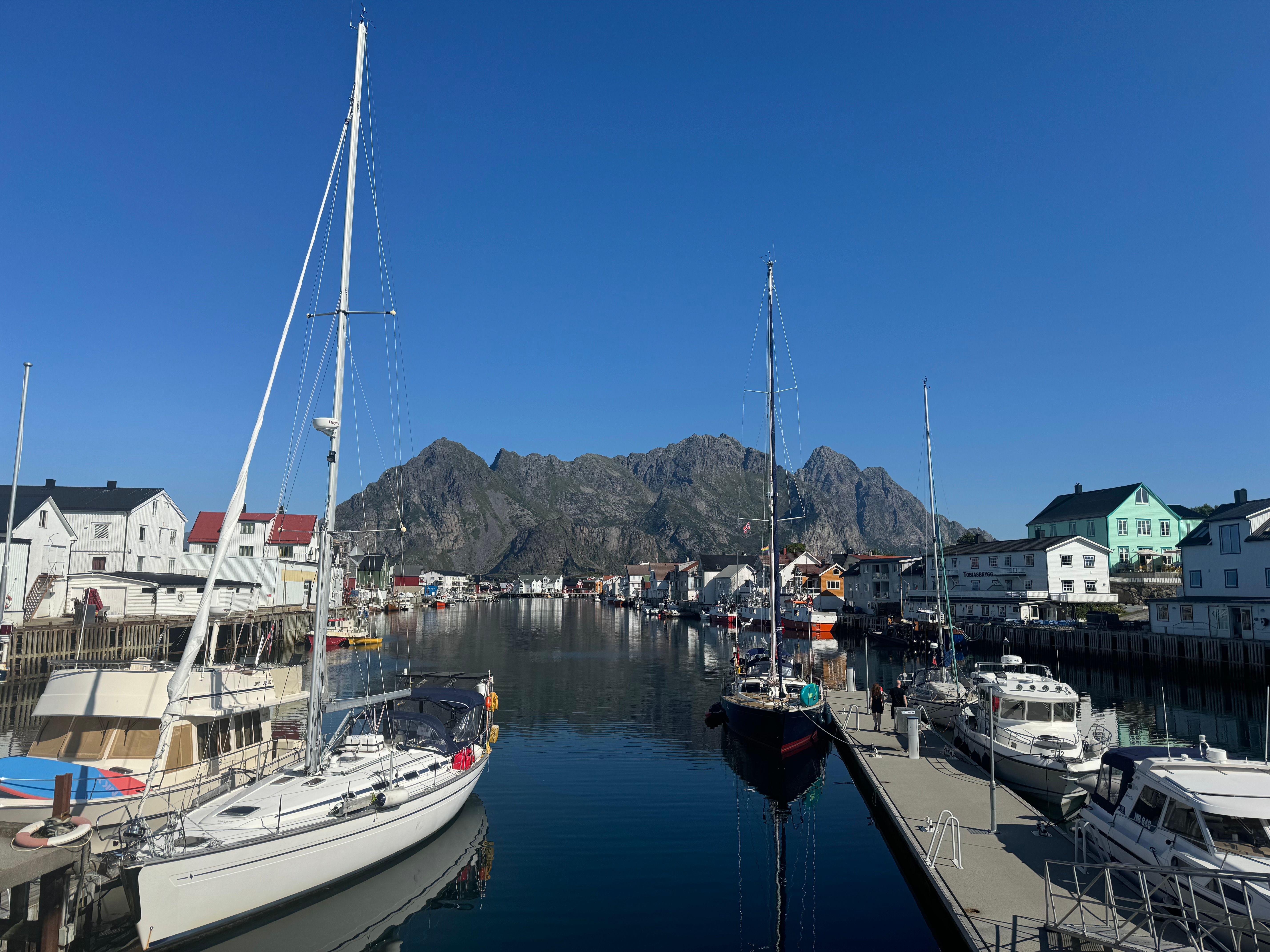Henningsvær