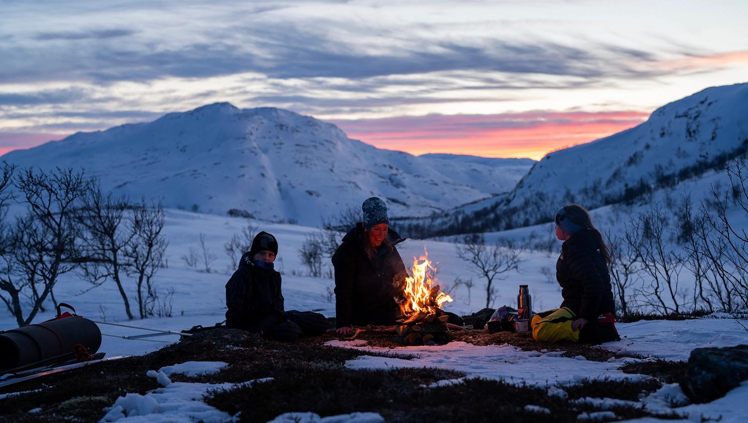 Bla¦èfjelltoppan Litlflyen solnedgang ba¦èl 1 2. mars 01 22 web