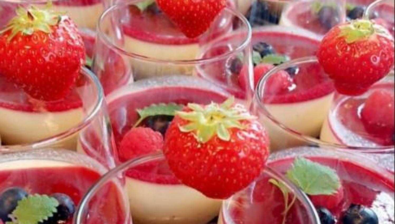 Pannacotta med jordbær