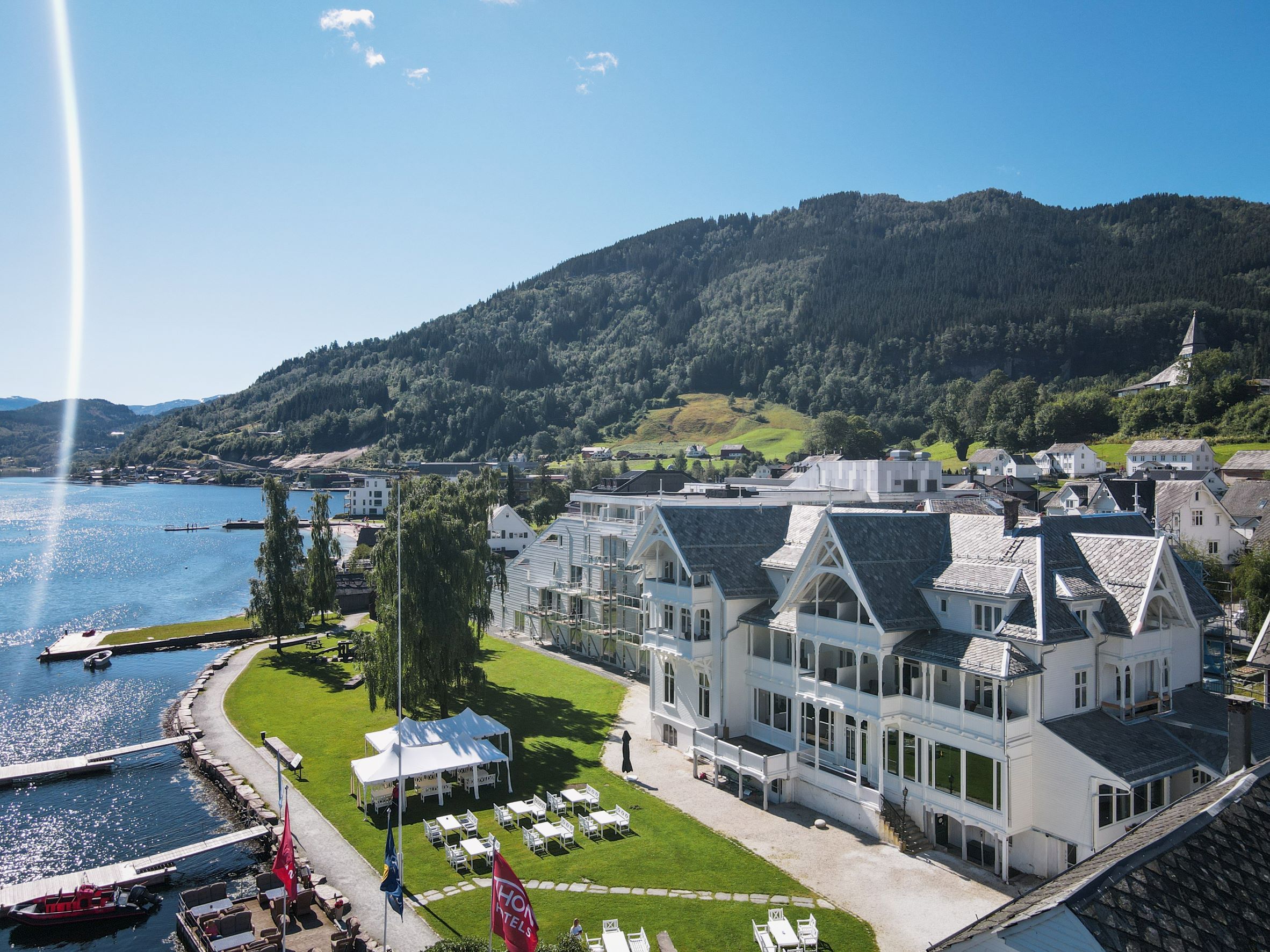 Aerial view of Thon Hotel Sandven – an idyllic spot by the Hardangerfjord.