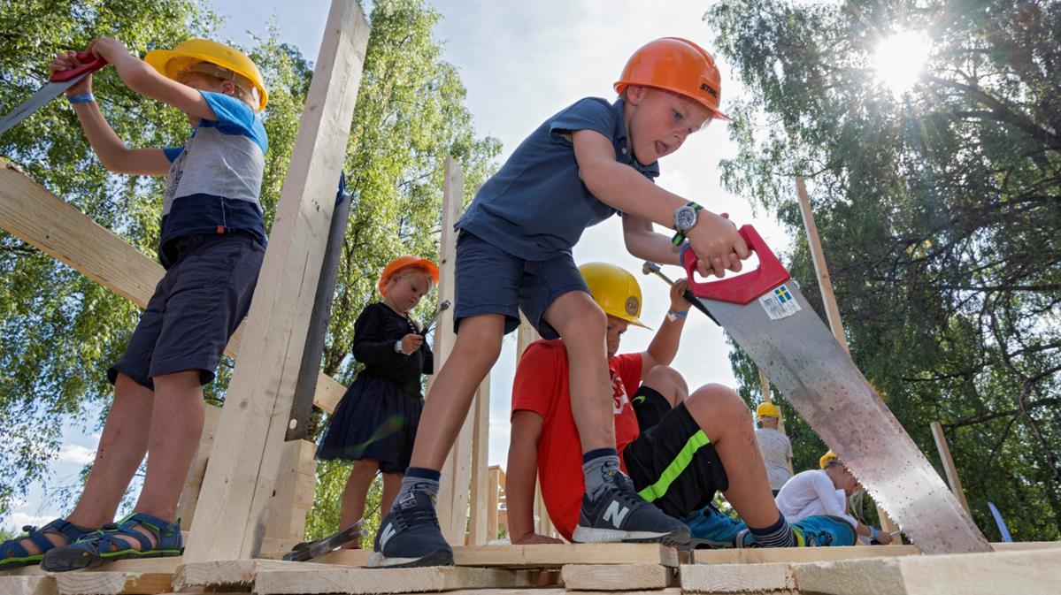 Sawing activity at Anno Norwegian Forest Museum