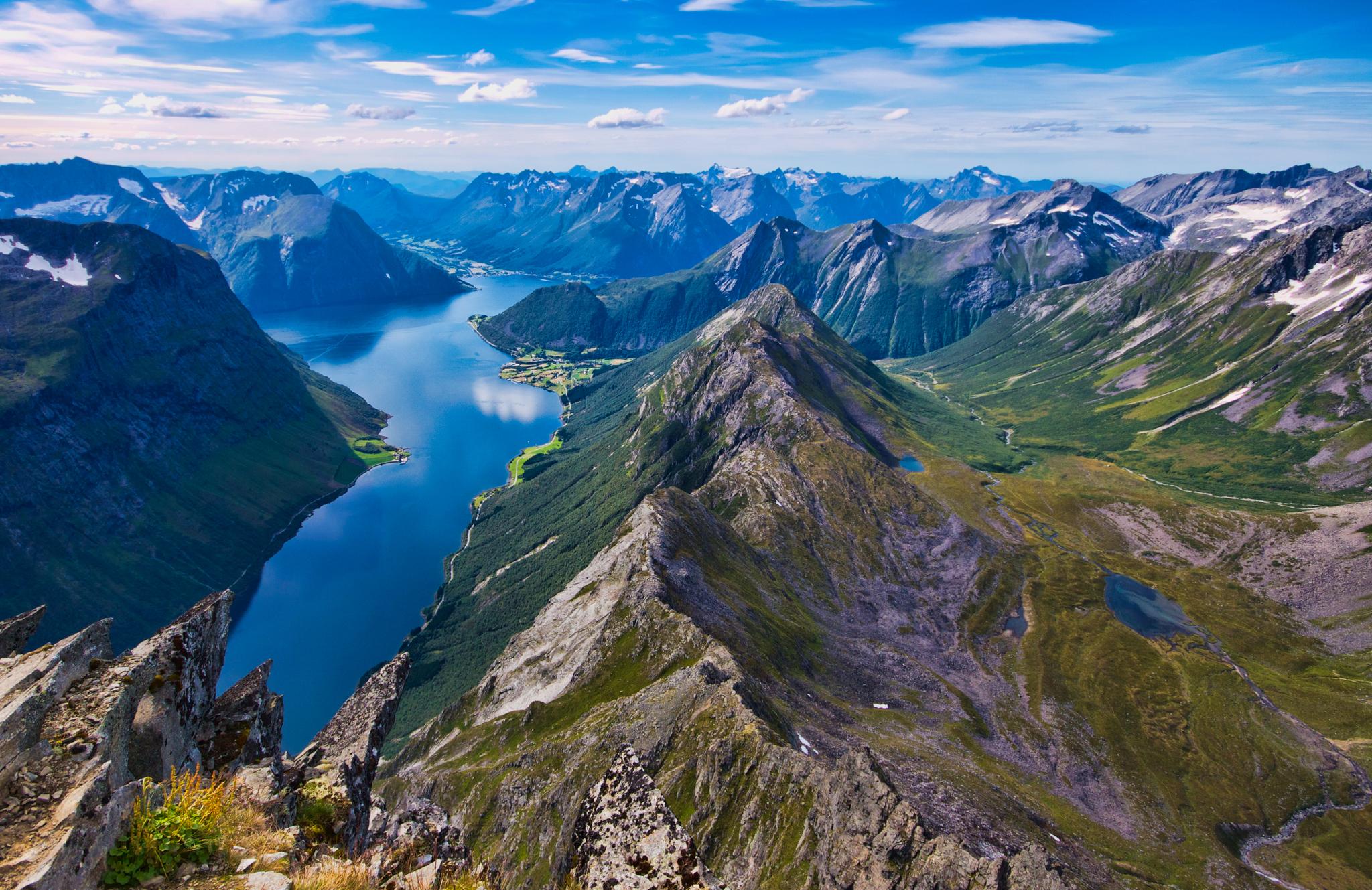 Topptur til Slogen (1564 moh.)