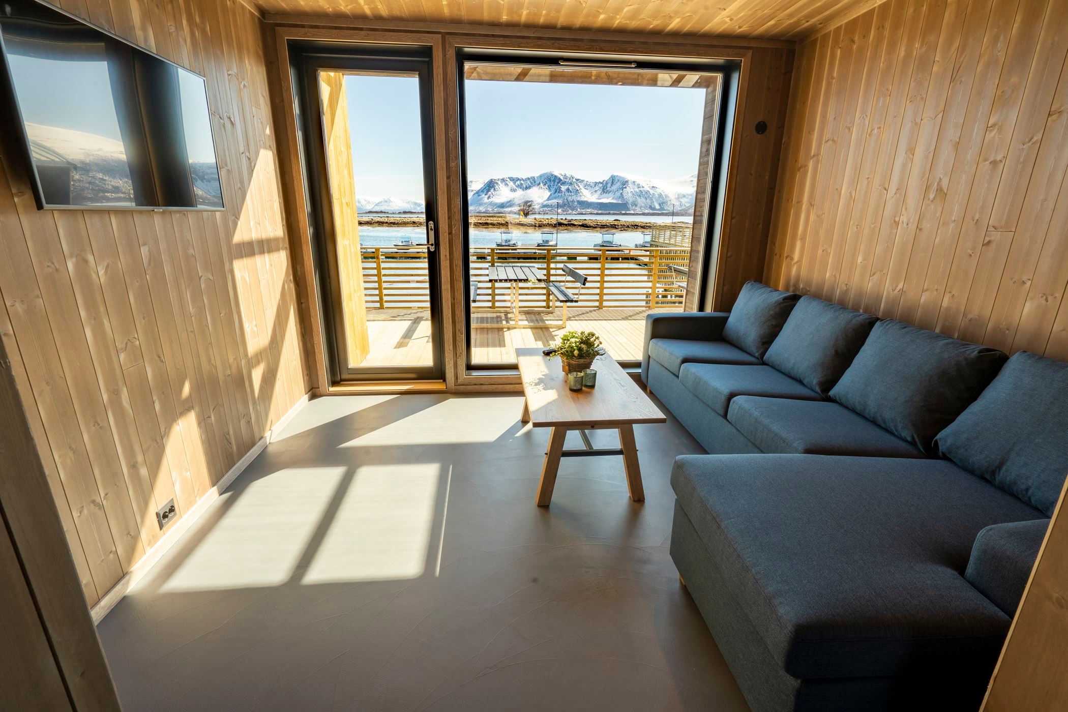 Risøyhamn Sjøhus living room