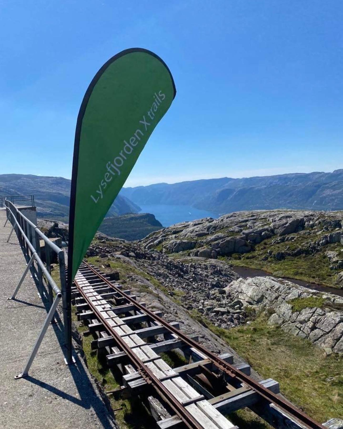Flørlitrappene opp