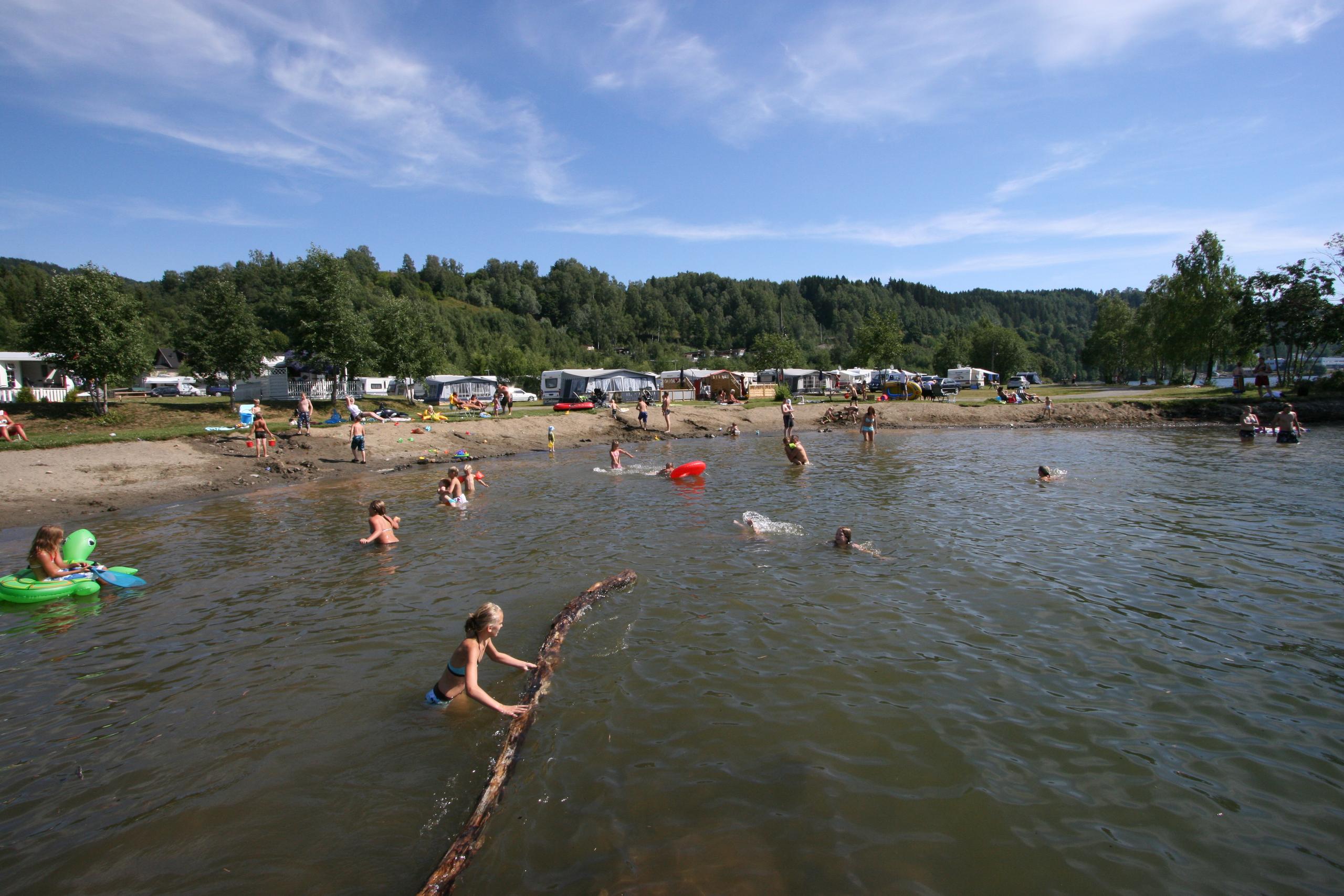 Strand og badeplass ved Lillehammer Camping