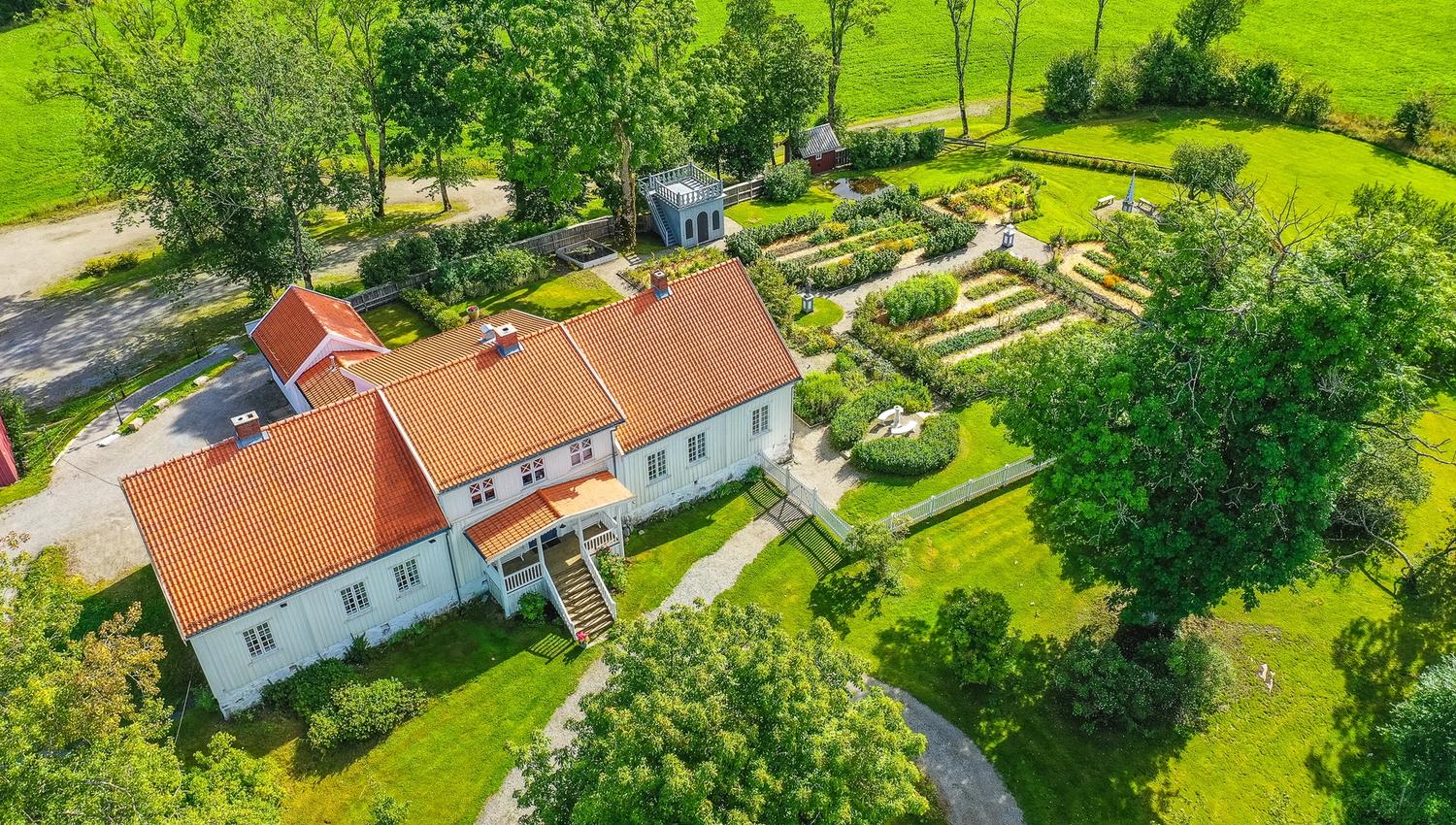 Main house on farm