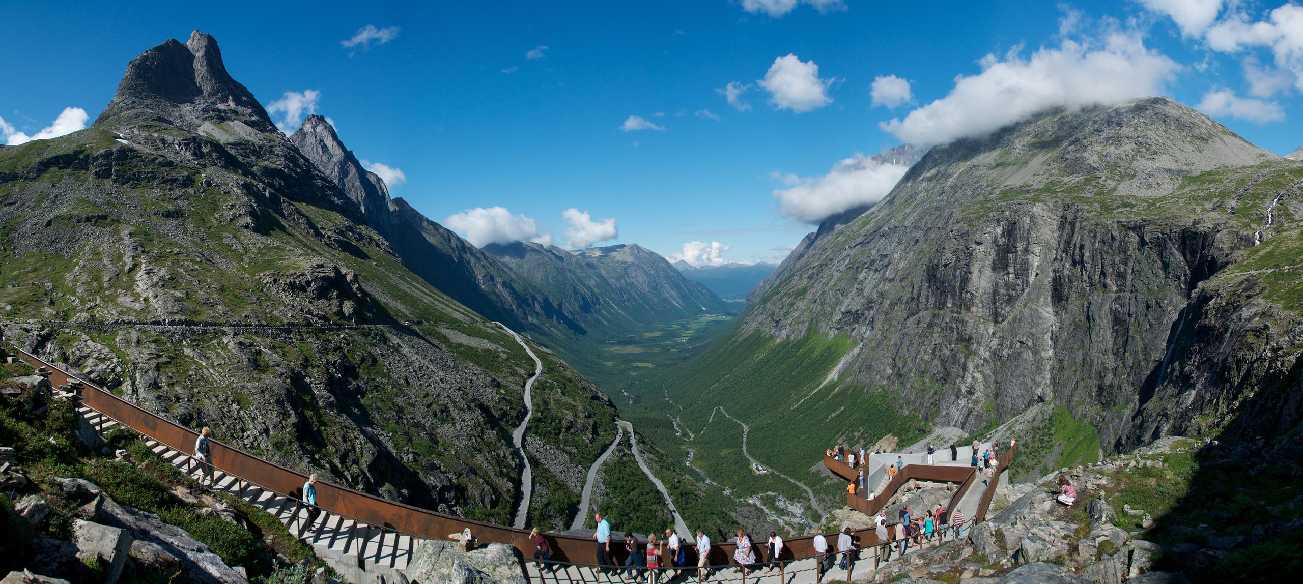 Bus Ausflug ab Åndalsnes: Trollstigen Panoramafahrt