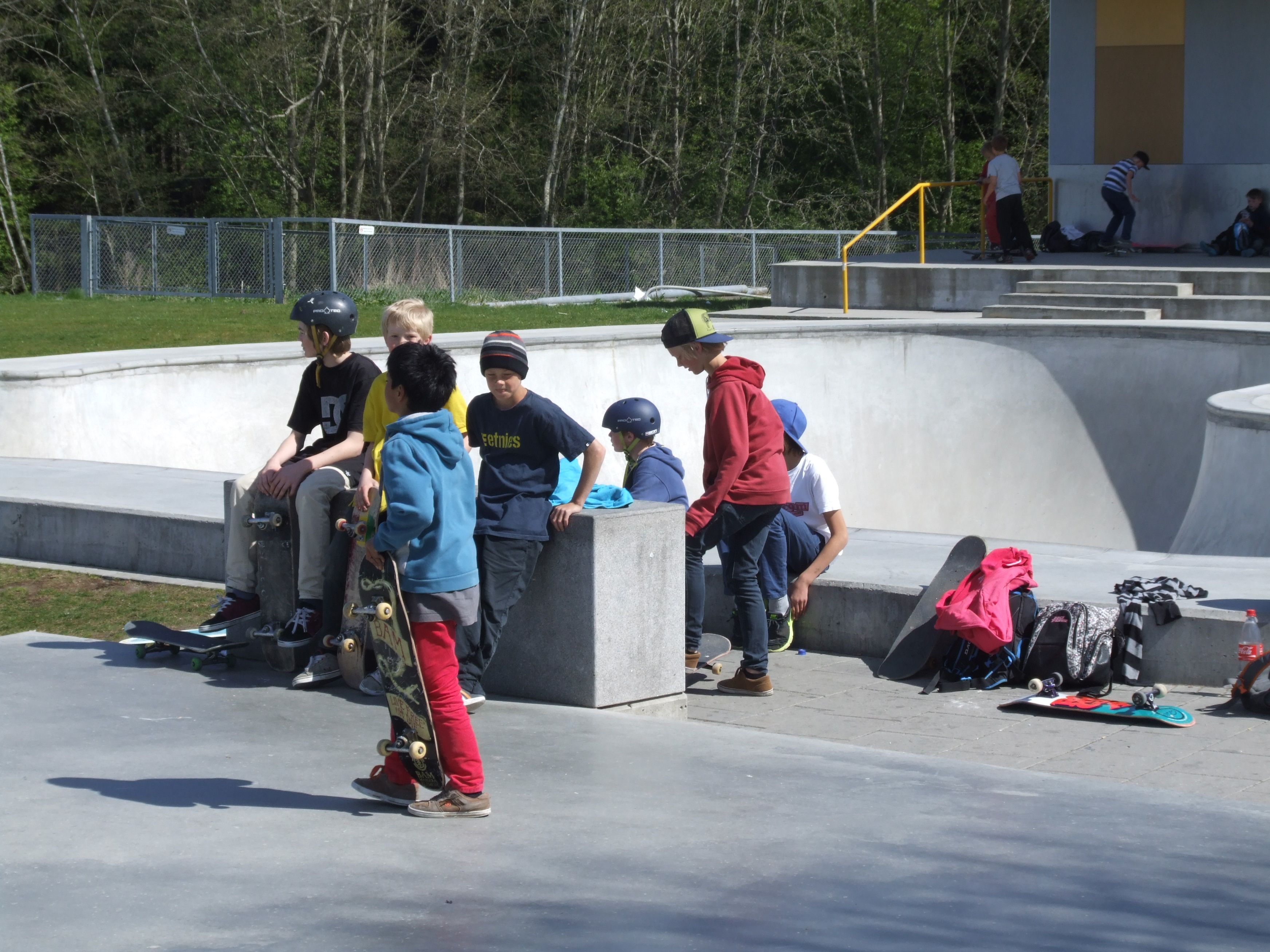 barn på Porsgrunn skatepark