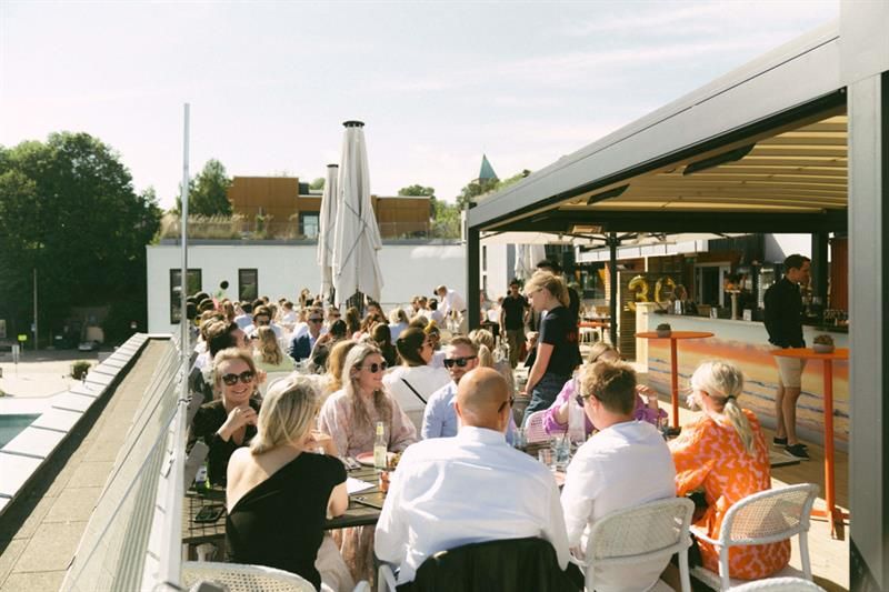 The outdoor terrace on the roof.