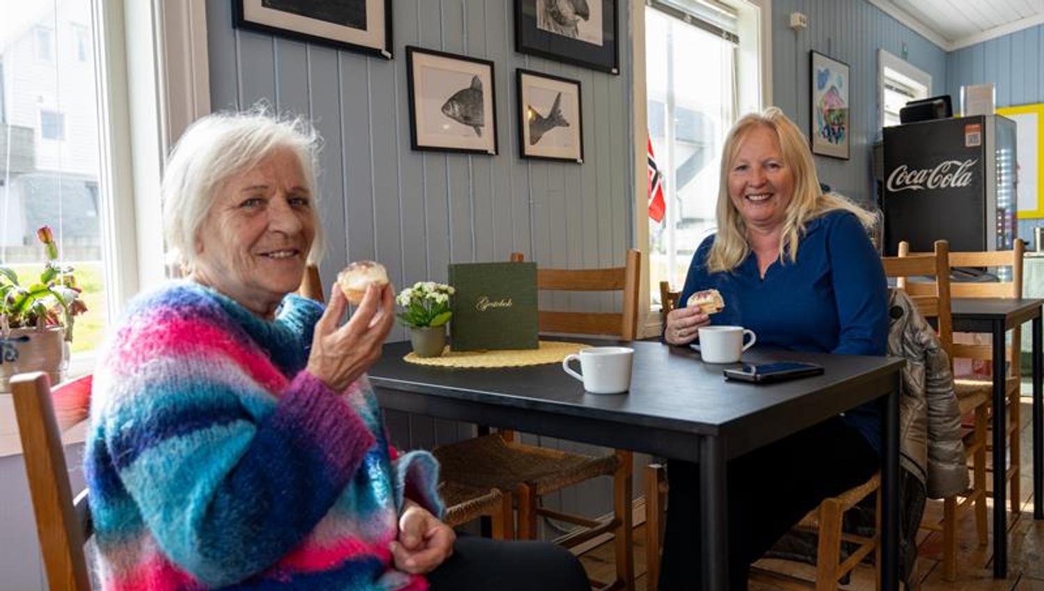 Jentene på kaien