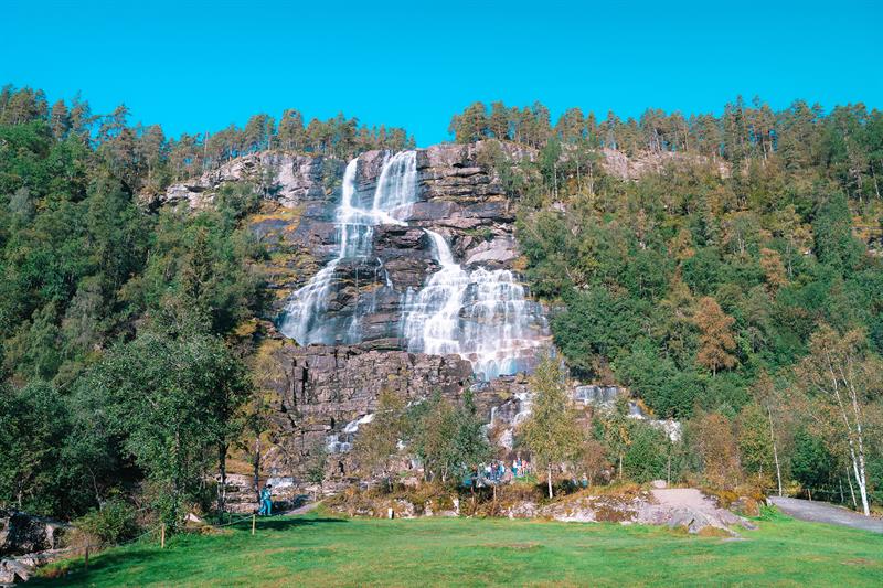 Tvindefossen - Tvinde waterfall