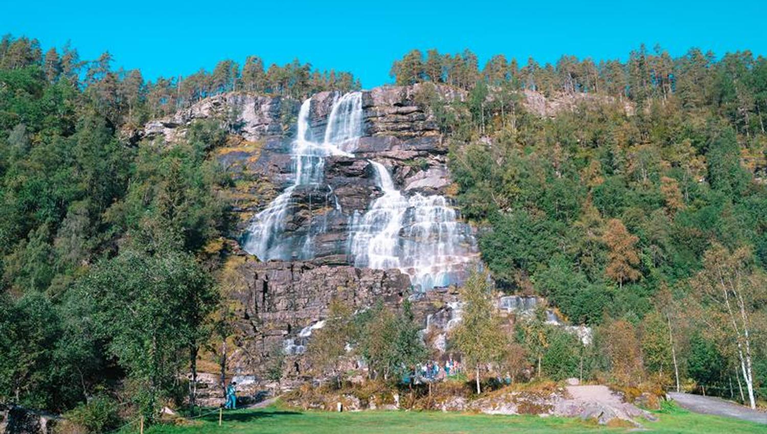 Tvindefossen - Tvinde waterfall