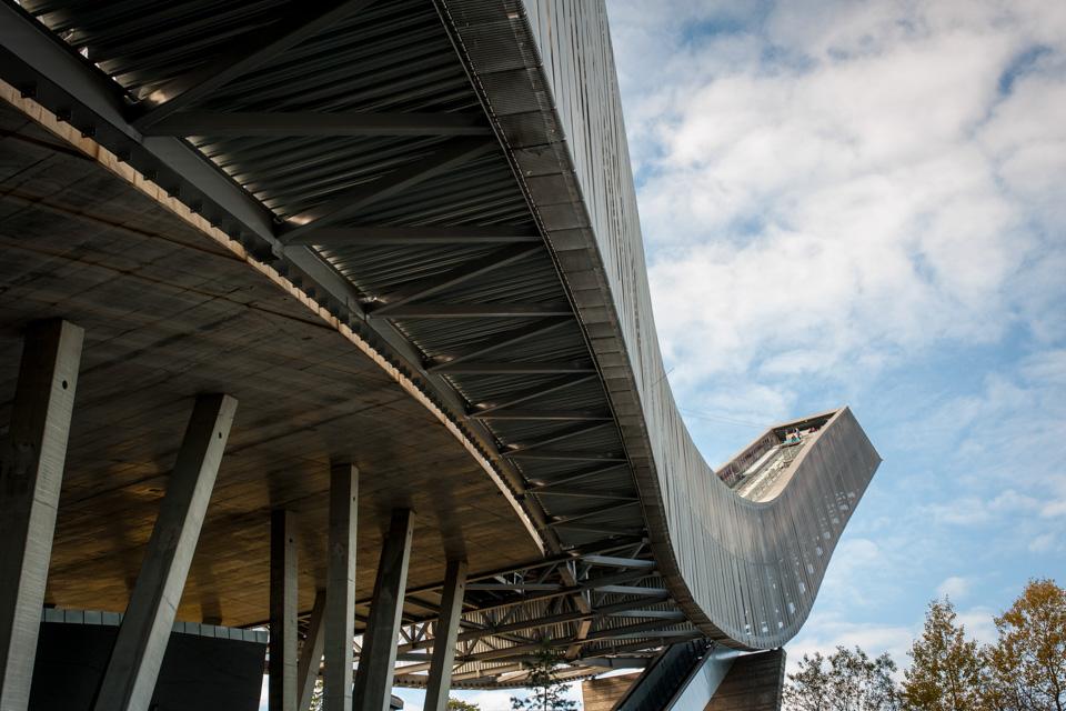 Holmenkollen skihopp.