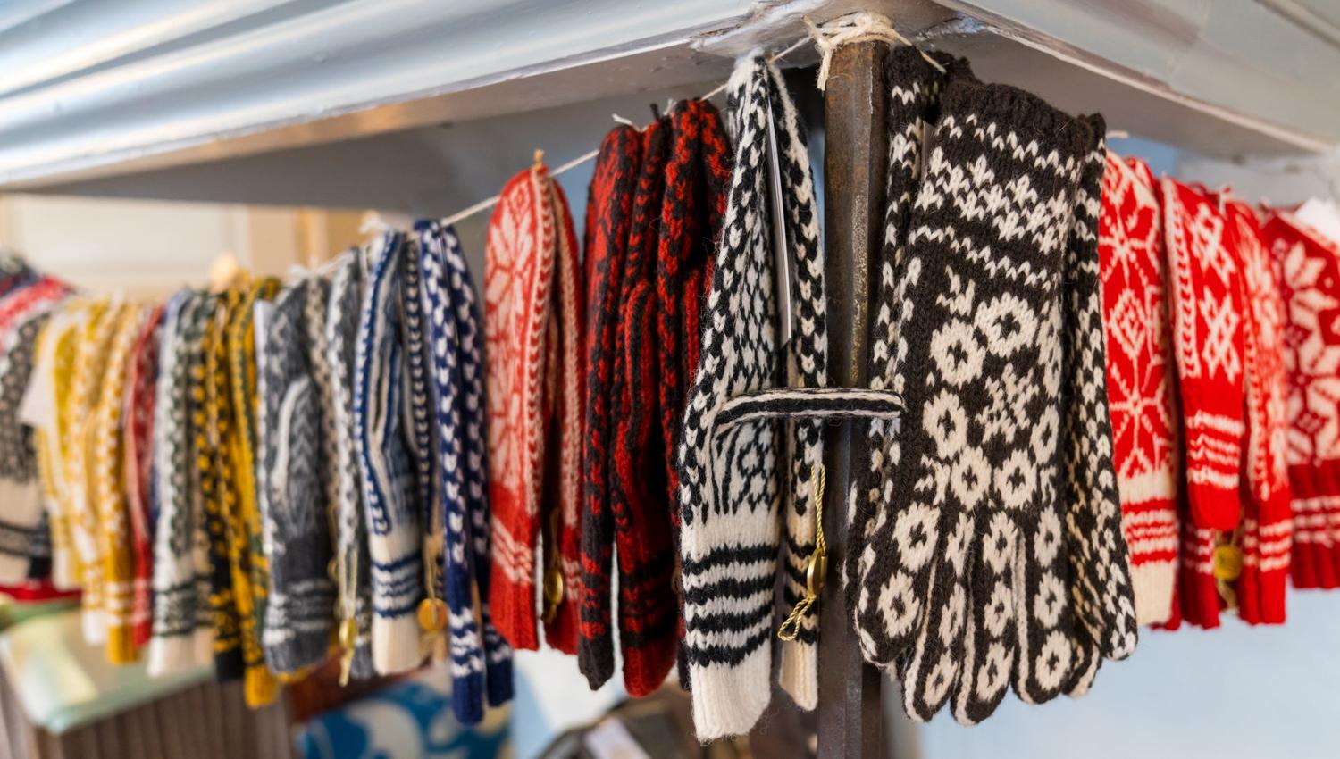 Selbu mittens with different patterns. Photo: Fredrik Ahlsen - Visit Norway