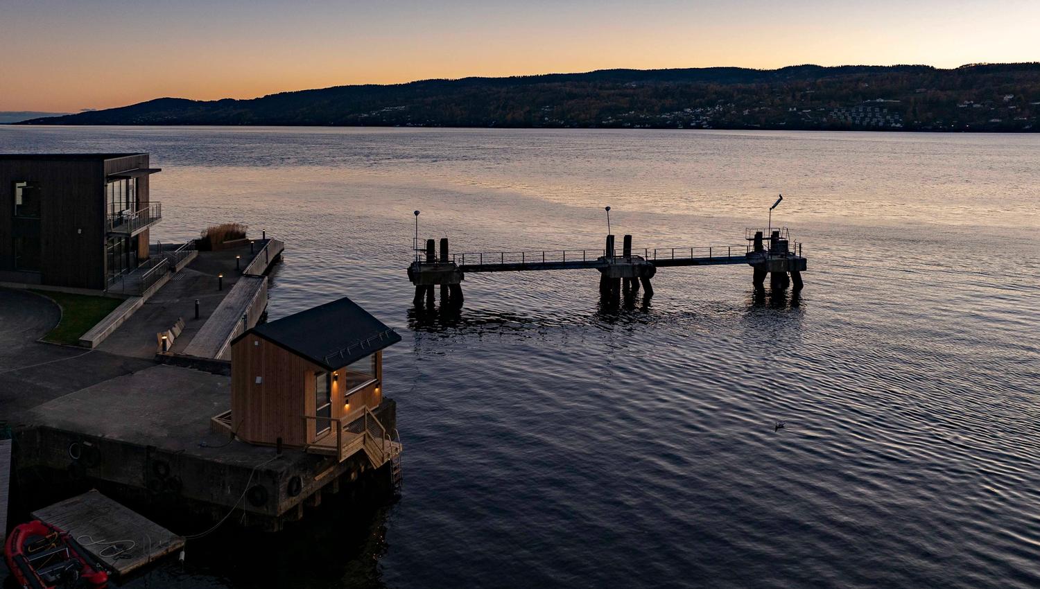 Dronebilde av Drøbak badstue