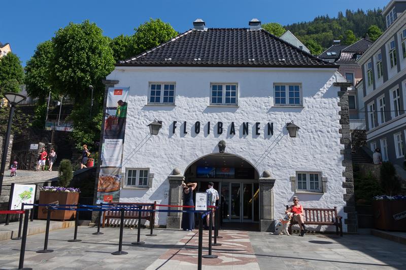 See Bergen from your bike