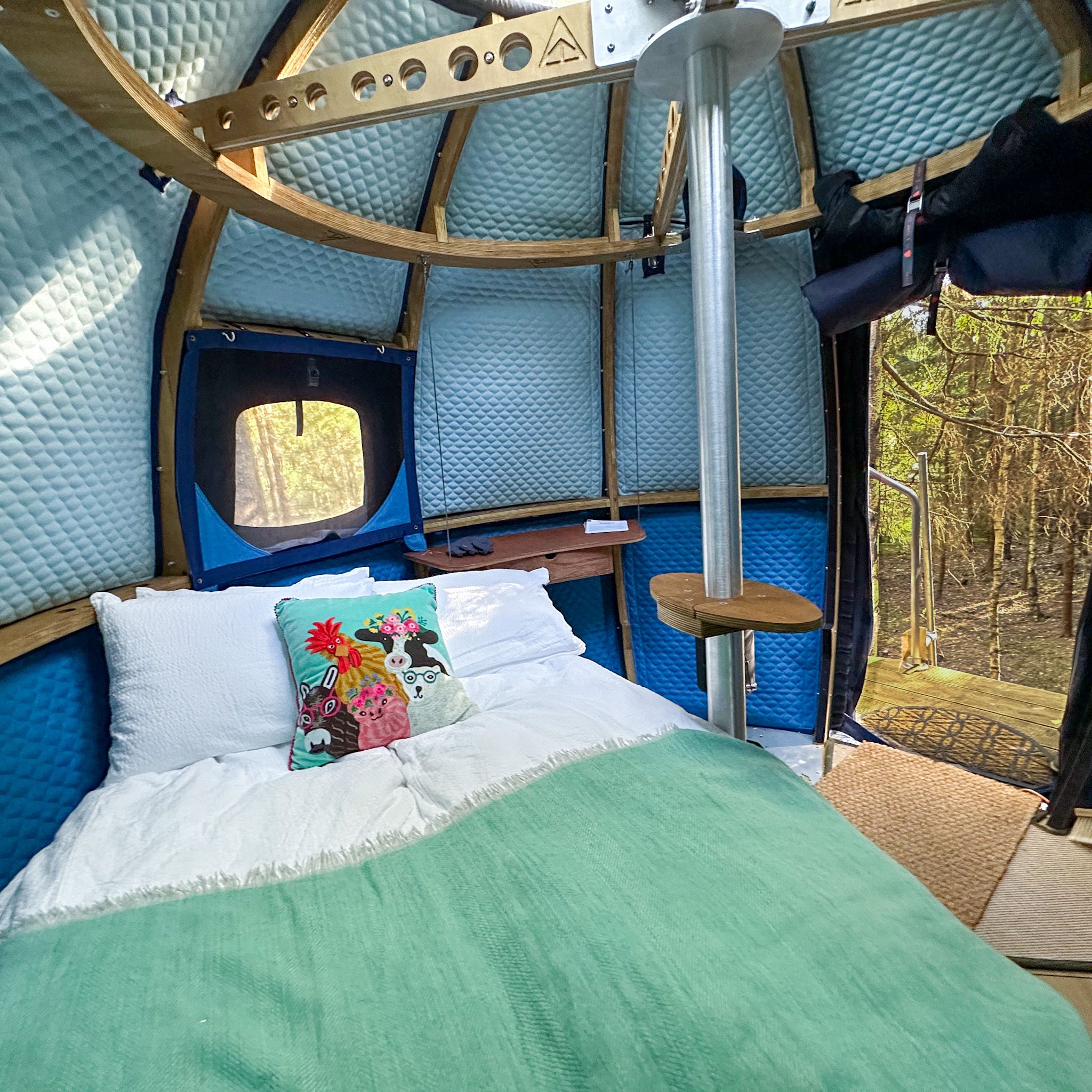 Bed inside the Blueberry