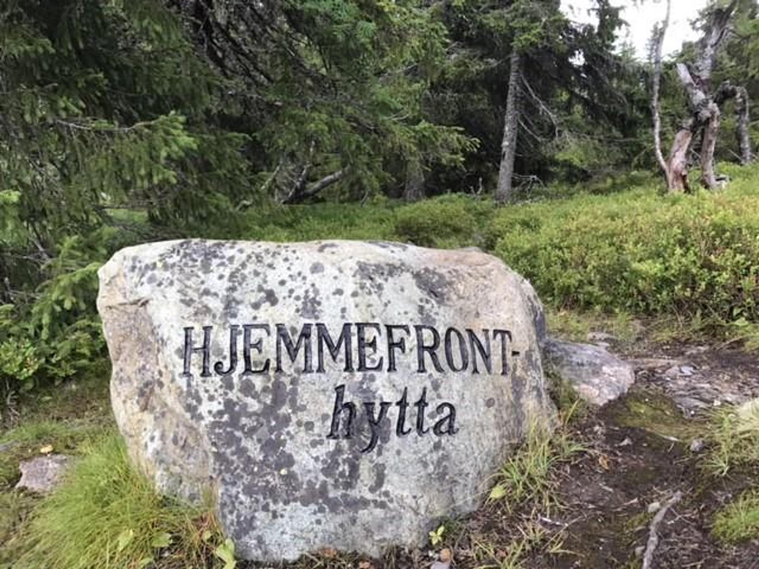 Totenåsen_topptur_hjemmefronthytta_stein_foto_heidi_gran