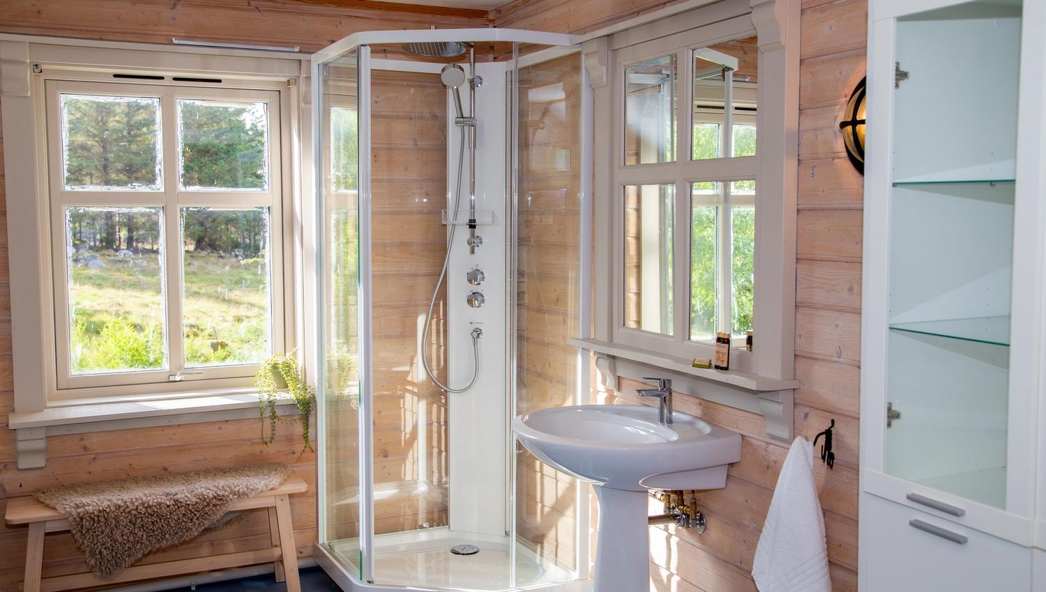 Even the shower is in "the wild"