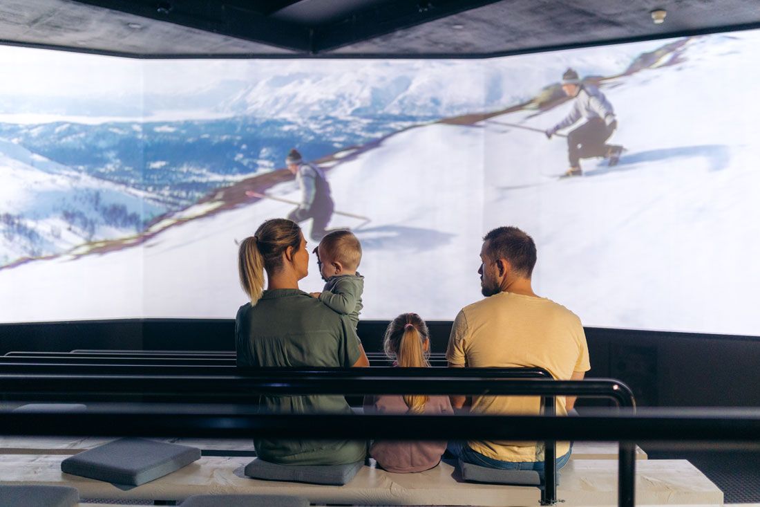 From the cinema, skimovie from three big screens