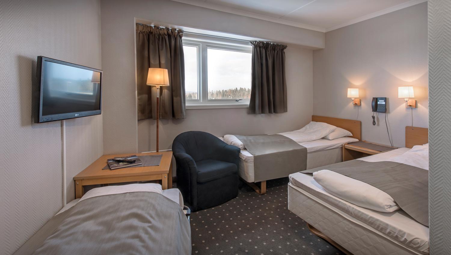3 bed room