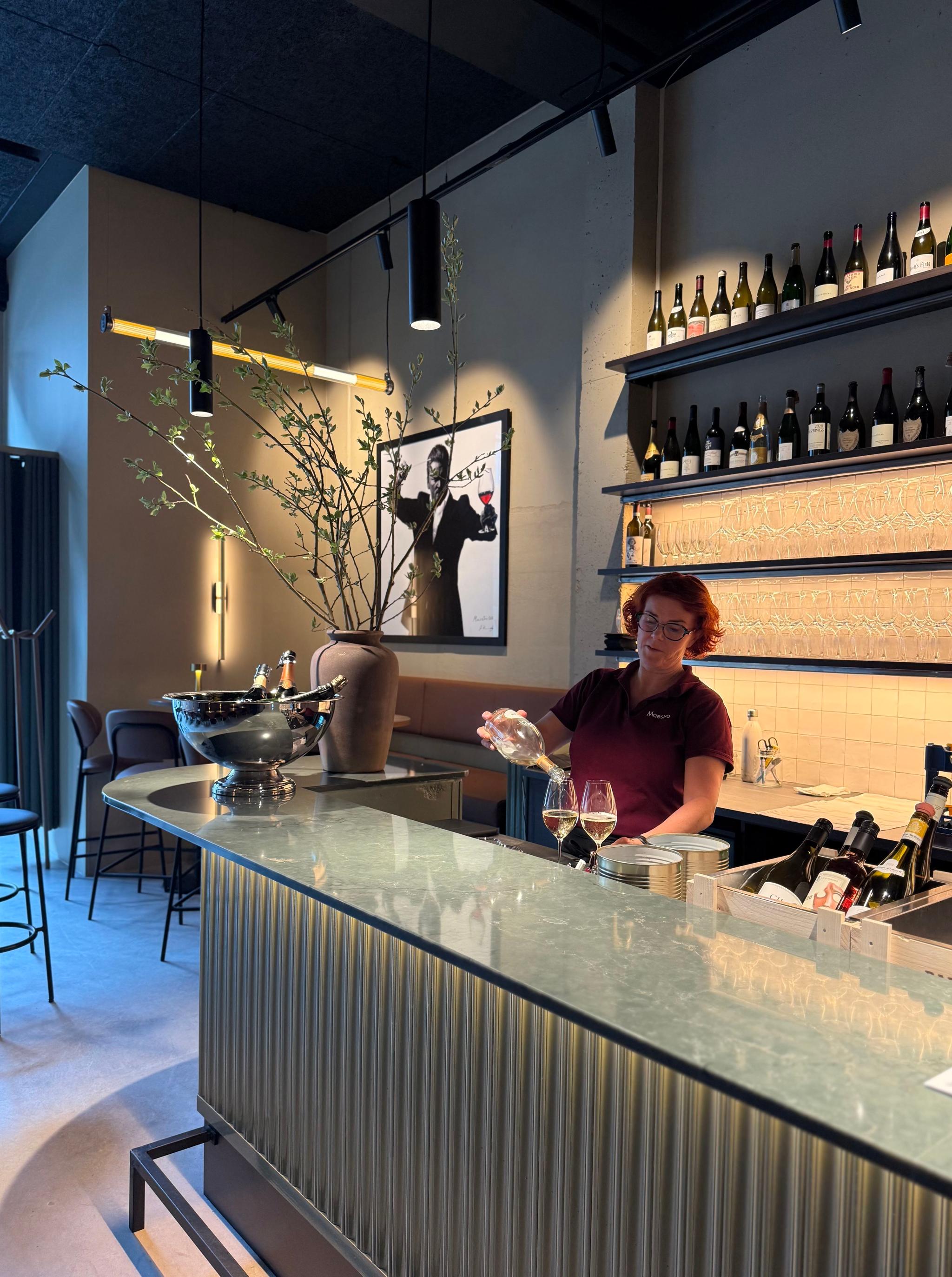 Maestro Wine bar