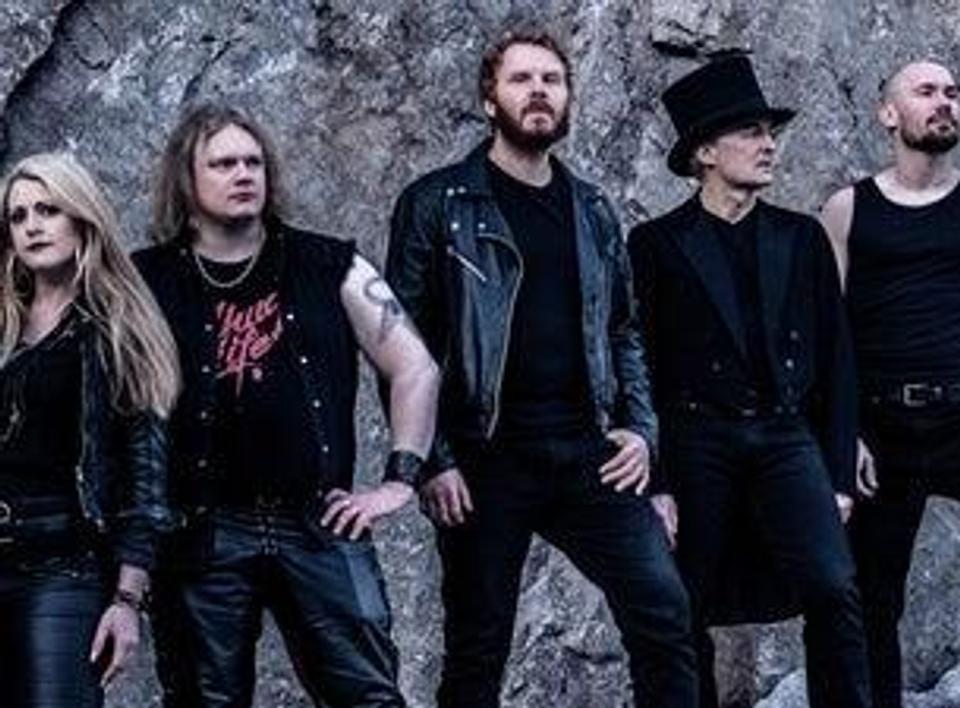 Heavy Halloween med Darktrail/We the Faded/Domestic Disturbance