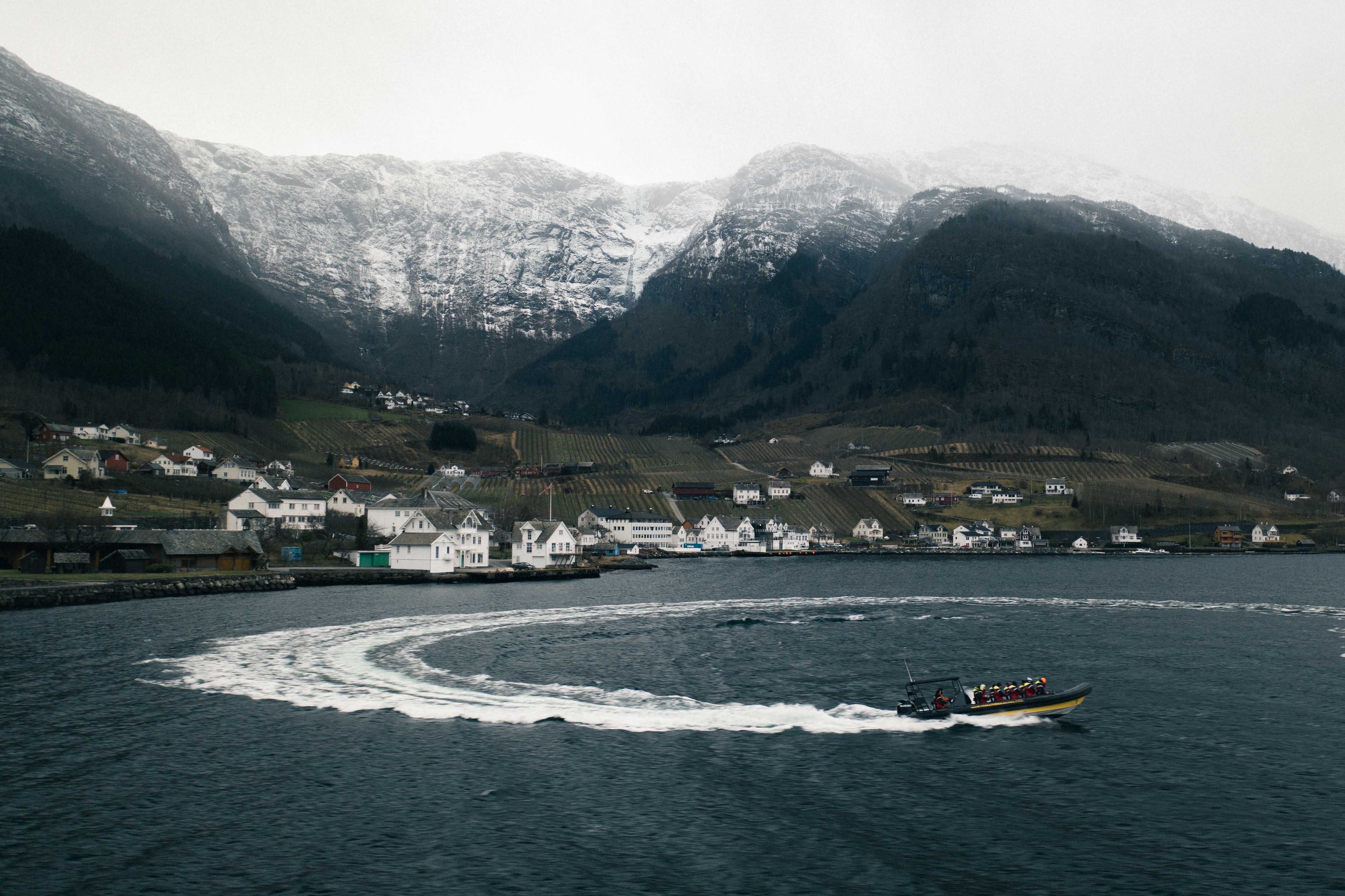 Rib boat tour on the Hardangerfjord. 