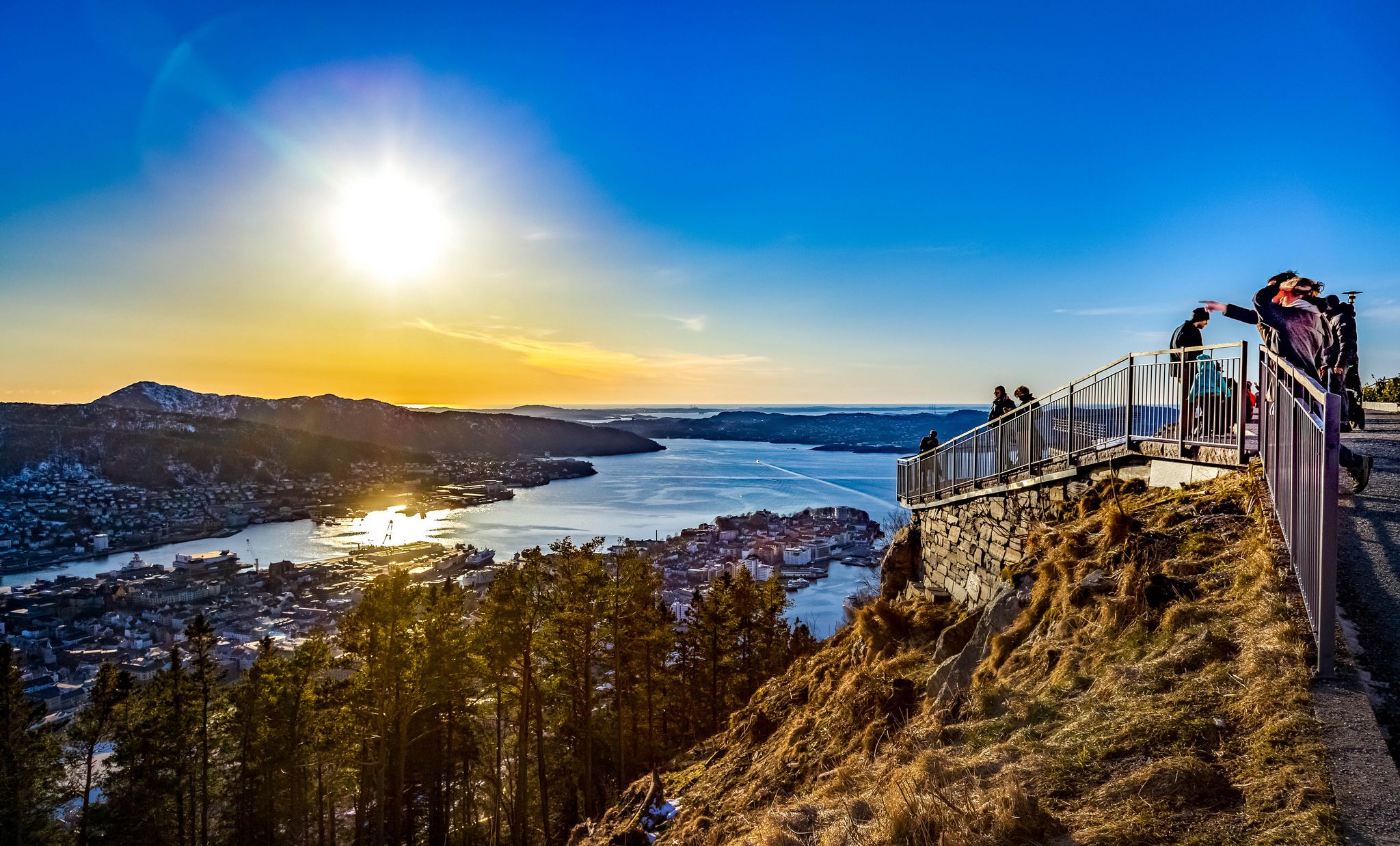 Guided hike: "On Top of Bergen"